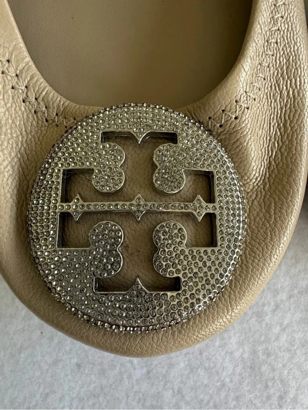 Tory Burch Minnie Travel Ballet Flats Beige Leather Crystal Pave Logo